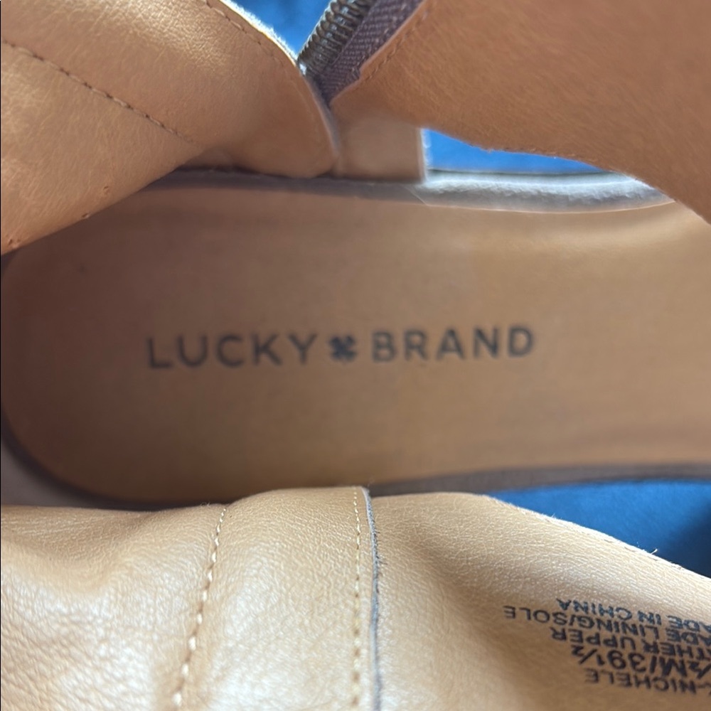 Lucky Brand Nichele Taupe Grey Block Heel Sandals Suede Size 9.5M - Picture 2 of 11